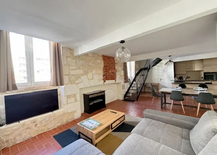 Bright Triplex In The Heart Of Apartment La Rochelle (Charente-Maritime)