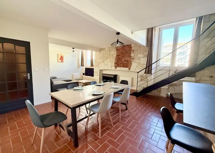 Bright Triplex In The Heart Of Apartment