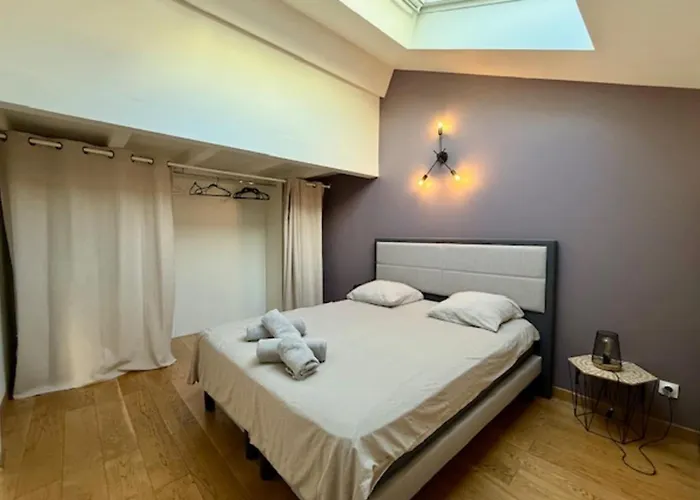 Bright Triplex In The Heart Of 아파트 라로셸